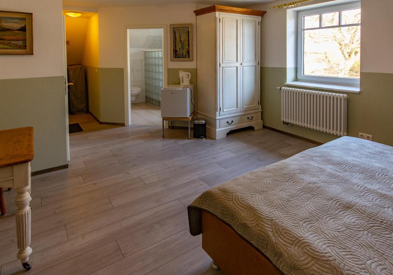 Aparthotel Himmelreich Ruegen à Zirkow Extérieur photo