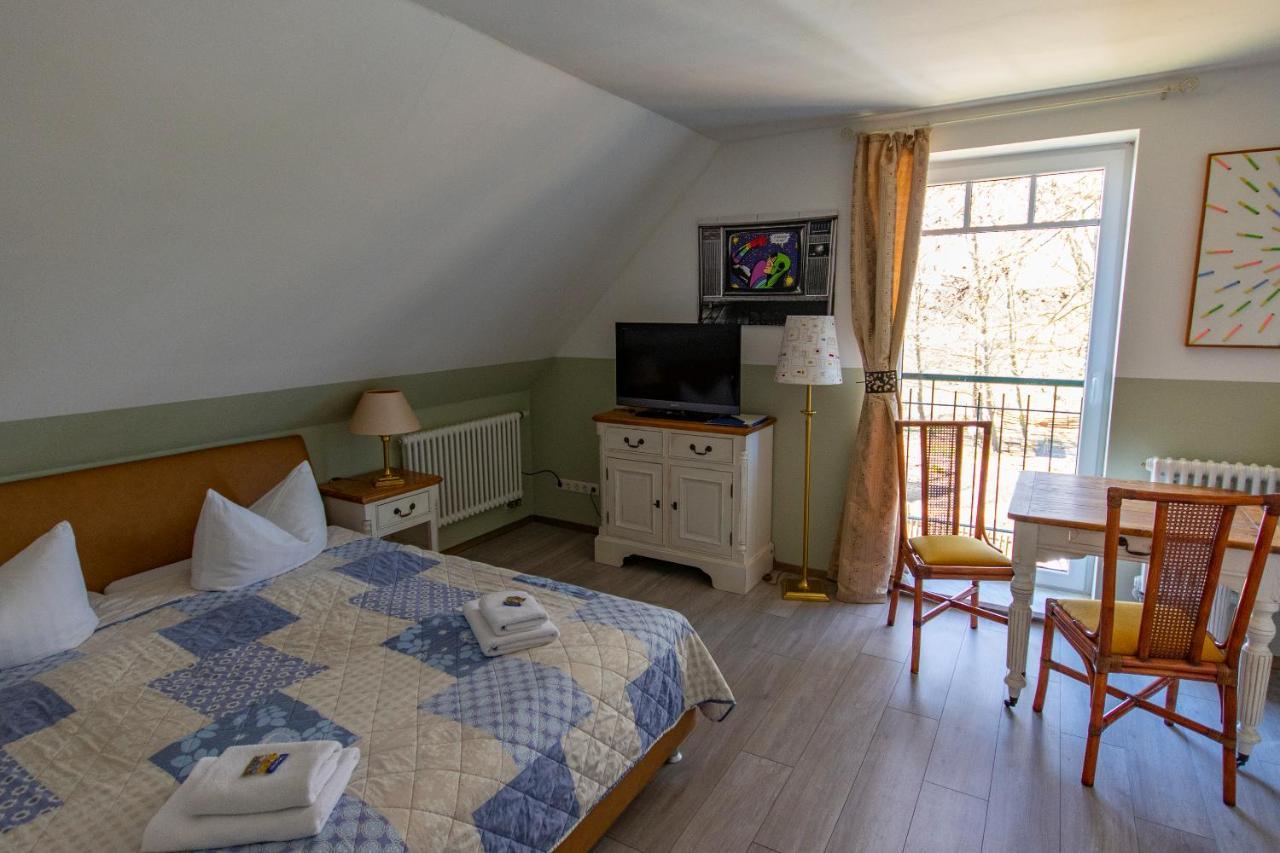 Aparthotel Himmelreich Ruegen à Zirkow Extérieur photo