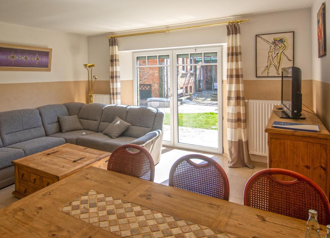 Aparthotel Himmelreich Ruegen à Zirkow Extérieur photo